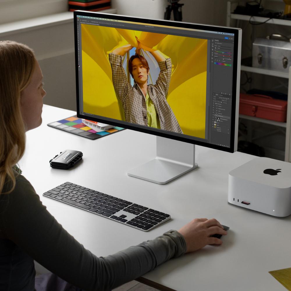 Mac Studio: Chip M2 Ultra de Apple con CPU de 24 núcleos, GPU de 60 núcleos y Neural Engine de 32 núcleos, 1 TB SSD